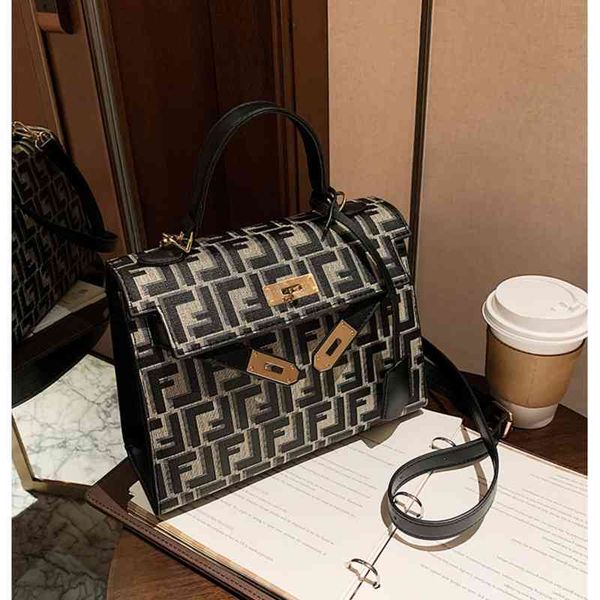 vintage women canvas wave houndstooth shoulder shopping bag casual ladi large capacity leopard zebra pattern tote handbags 8xch
vintage women canvas wave houndstooth shoulder shopping bag casual ladi large capacity leopard zebra pattern tote handbags 8xch