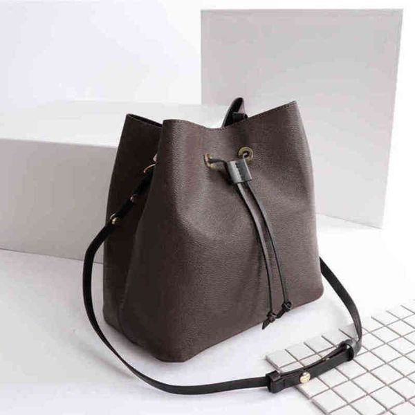 drawstring bucket bags women's luxury designer handbags mini messenger purses wallets card holders backpacks 1016
drawstring bucket bags women's luxury designer handbags mini messenger purses wallets card holders backpacks 1016