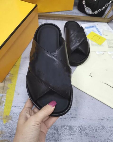 r slippers graphy pink black leather sandals wide cross laces gold metal lettering size35-42
r slippers graphy pink black leather sandals wide cross laces gold metal lettering size35-42