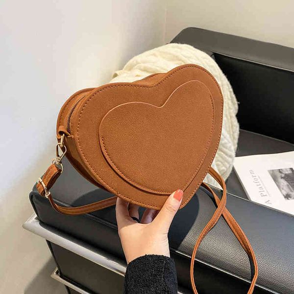 evening bags love heart shape crossbody for women 2022 soft pu leather shoulder female designer messenger 220802
evening bags love heart shape crossbody for women 2022 soft pu leather shoulder female designer messenger 220802