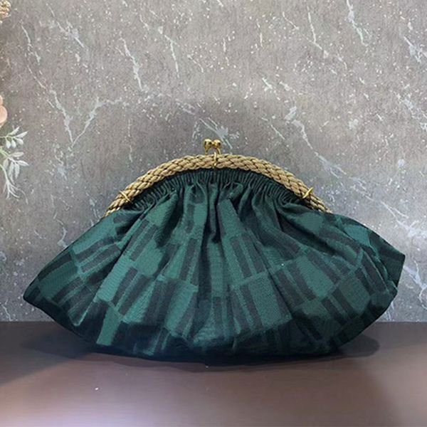 cloud clutch bags straw women handbag chain crossbody shoulder bag knitting weave soft canvas embroidered letters detachable nylon strap har
cloud clutch bags straw women handbag chain crossbody shoulder bag knitting weave soft canvas embroidered letters detachable nylon strap har