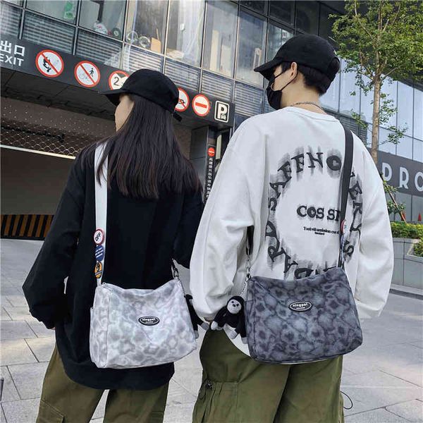 ins lazy casual shoulder bag lightweight new large capacity pillow student simple diagonal bag fashion designer bags
ins lazy casual shoulder bag lightweight new large capacity pillow student simple diagonal bag fashion designer bags