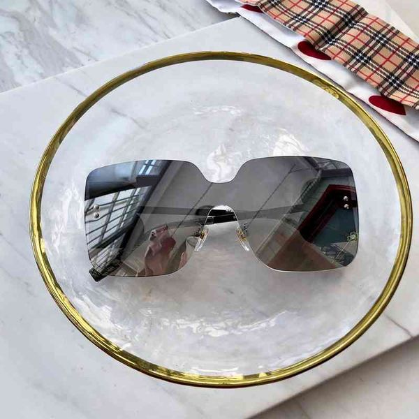 2022 luxury brand sunglasses new goggl b letter level net red vintage eyewear designer elegant men sunglass women's, White;black
2022 luxury brand sunglasses new goggl b letter level net red vintage eyewear designer elegant men sunglass women's, White;black