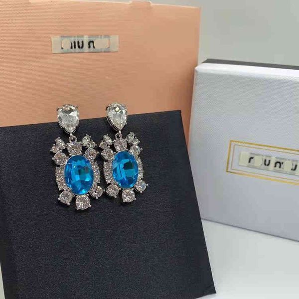 fine jewellery ornament charm earring earrings sense of light luxury rhinestone brass earrings female crystal earrings 925 silver needle, Golden
fine jewellery ornament charm earring earrings sense of light luxury rhinestone brass earrings female crystal earrings 925 silver needle, Golden