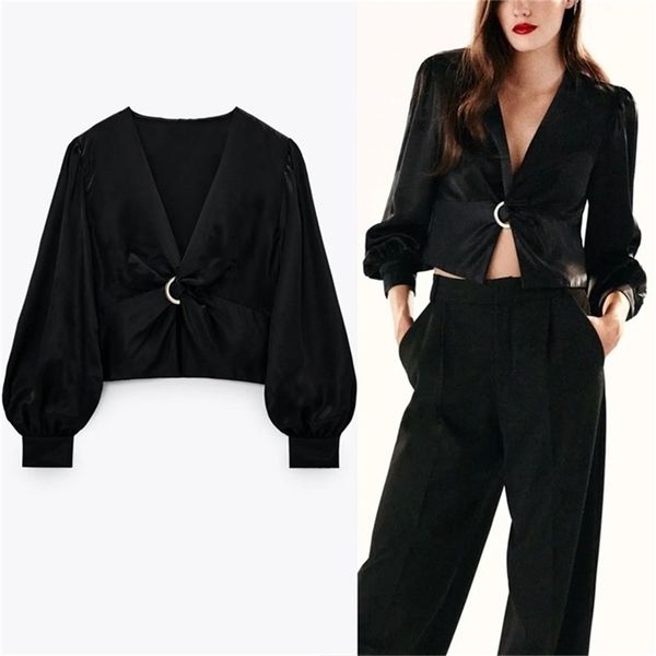 ring trim satin cropped blouse women long sleeve v neck black female fashion vintage short shirts 210524, White
ring trim satin cropped blouse women long sleeve v neck black female fashion vintage short shirts 210524, White