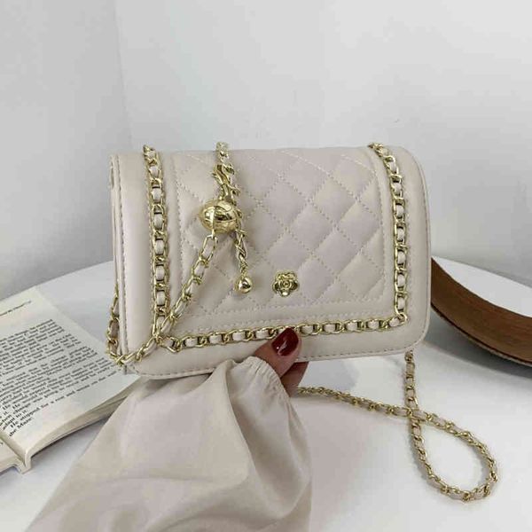 2022 new chain shoulder diagonal portable small women's bagfashion women fashion trend dinner bag factory outlet
2022 new chain shoulder diagonal portable small women's bagfashion women fashion trend dinner bag factory outlet
