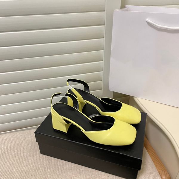 ladies high heel sandals 2022 spring and summer new slippers temperament square head beauty head baotou thick heel fashion shoes casual3, Black
ladies high heel sandals 2022 spring and summer new slippers temperament square head beauty head baotou thick heel fashion shoes casual3, Black