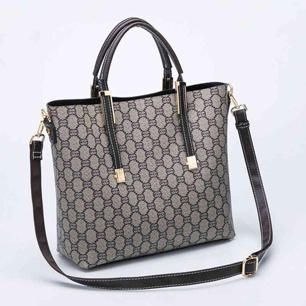 women's bag new printed tote bag high-capacity sling one shoulder messenger hand s
women's bag new printed tote bag high-capacity sling one shoulder messenger hand s