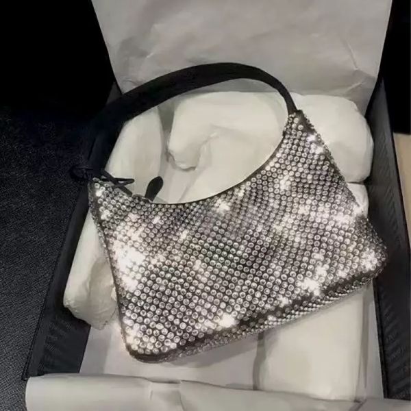 2005 nylon designers bags womens diamond handbags diamonds handbag canvas bag hobo shoulder for women chest pack fashion tote la
2005 nylon designers bags womens diamond handbags diamonds handbag canvas bag hobo shoulder for women chest pack fashion tote la