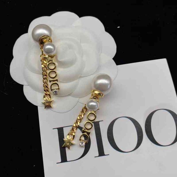 2022 new letter inlaid rhinestone tassel earrings women's brass material us design jewelry, Golden
2022 new letter inlaid rhinestone tassel earrings women's brass material us design jewelry, Golden