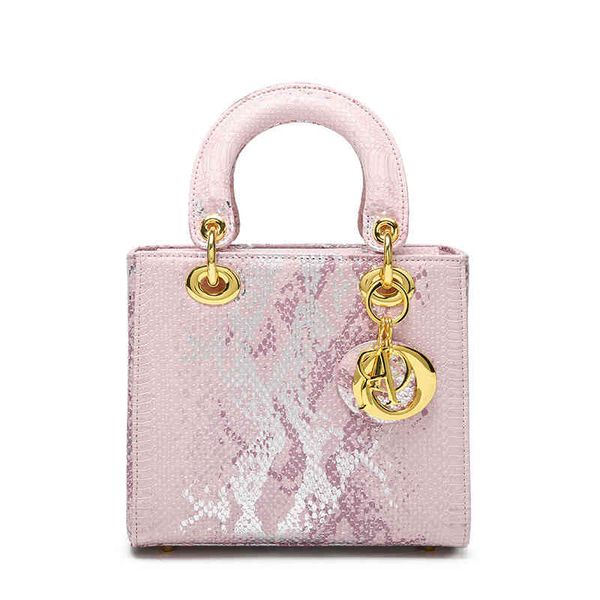 snake pattern princess dai bag high sense handbag single shoulder messenger texture women's bag fashion luxury designer
snake pattern princess dai bag high sense handbag single shoulder messenger texture women's bag fashion luxury designer