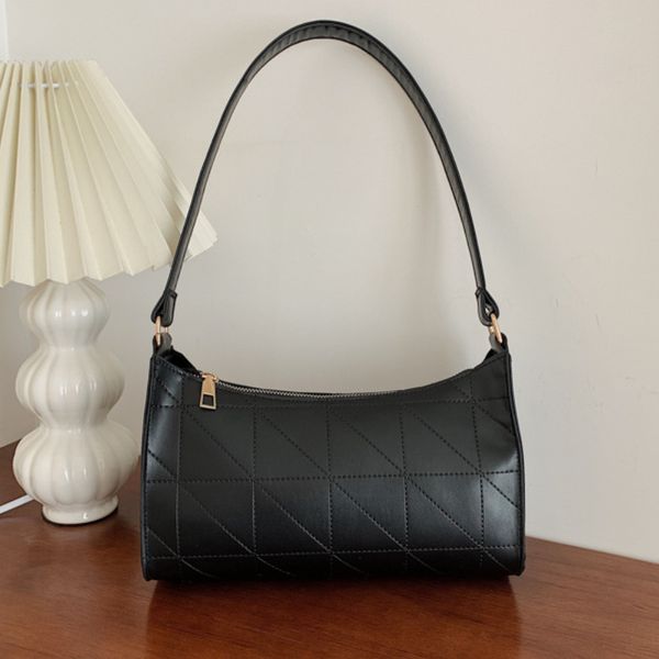 women shoulder bag zipper pu leather lattice crescent handbag embroidery thread underarm bag female solid color shopping bags
women shoulder bag zipper pu leather lattice crescent handbag embroidery thread underarm bag female solid color shopping bags