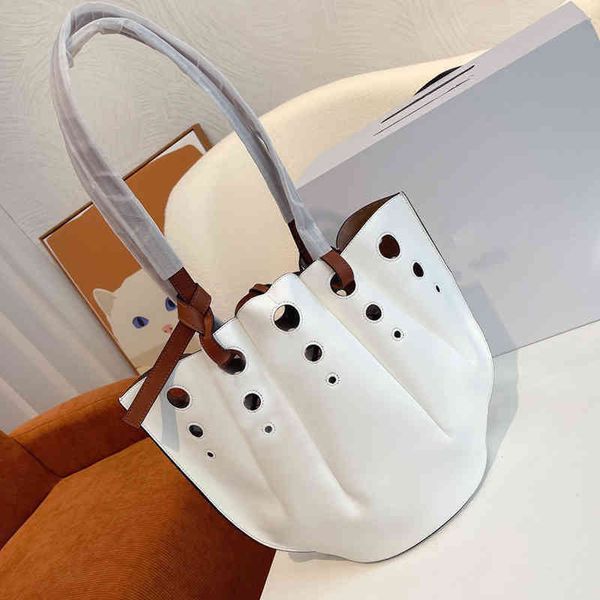 shell bag tote women pleated perforated handbag shoulder soft leather luxury designer brand crossbody female bucket 220323
shell bag tote women pleated perforated handbag shoulder soft leather luxury designer brand crossbody female bucket 220323
