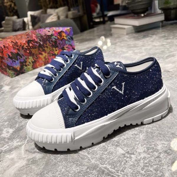 fashion r shoes real leather handmade canvas multicolor gradient technical sneakers women famous shoe trainers by brand034
fashion r shoes real leather handmade canvas multicolor gradient technical sneakers women famous shoe trainers by brand034