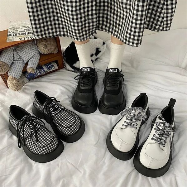 sepatu wedges demonias retro chunky platform kotakkotak gotik alas kaki datar mary jane fashion wanita pantofel renda kulit paten 220614, Black
sepatu wedges demonias retro chunky platform kotakkotak gotik alas kaki datar mary jane fashion wanita pantofel renda kulit paten 220614, Black