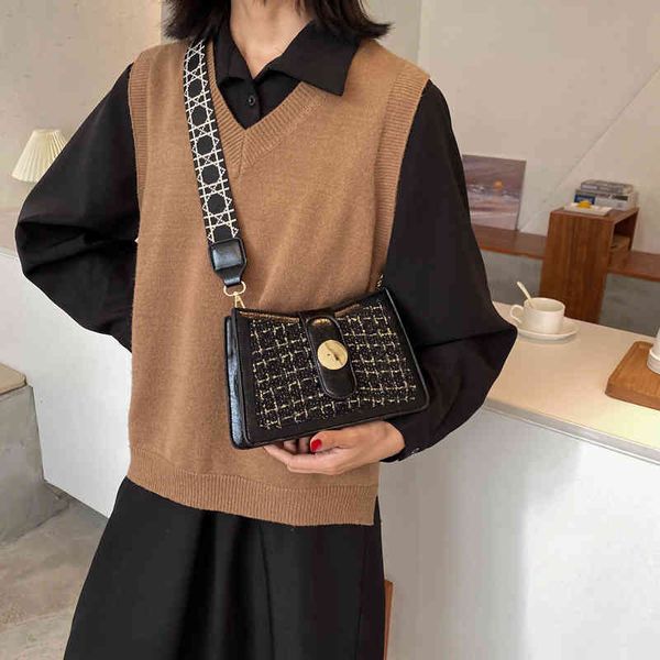 2022 factory wholesale new ins women's autumn and winter new fashion korean version foreign style single shoulder bag versatile simple
2022 factory wholesale new ins women's autumn and winter new fashion korean version foreign style single shoulder bag versatile simple