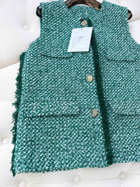 2022 new women's jackets european luxury tide gold vest, Black;brown
2022 new women's jackets european luxury tide gold vest, Black;brown