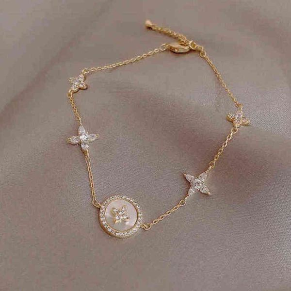 classic fashion bracelet female mode micro zirkoon korean brand bracelets women's jewelry alloy plum blossom cross shape chainbracelet, Golden;silver
classic fashion bracelet female mode micro zirkoon korean brand bracelets women's jewelry alloy plum blossom cross shape chainbracelet, Golden;silver