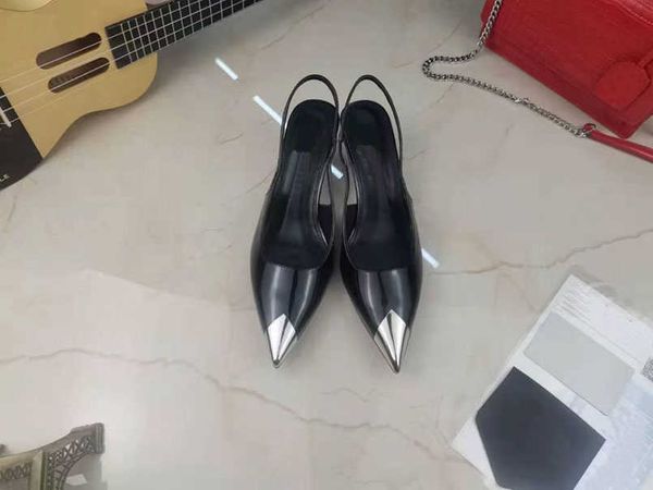 women's leather sandals fashion metal pointed woven back trip band woven dress shoes luxury highs heels 6cm send box 35-42, Black
women's leather sandals fashion metal pointed woven back trip band woven dress shoes luxury highs heels 6cm send box 35-42, Black