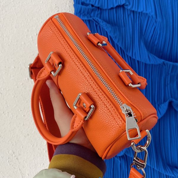 female bag 2022 new simple capacity hand-held cross-body bag temperament single shoulder large bags the high quality
female bag 2022 new simple capacity hand-held cross-body bag temperament single shoulder large bags the high quality