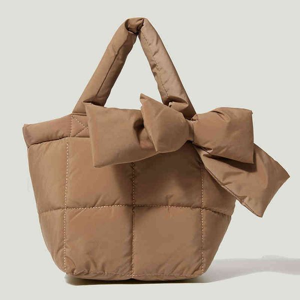 shopping bags bag autumn winter down soft hand magnetic buckle messenger simple minority women's bag new 220420
shopping bags bag autumn winter down soft hand magnetic buckle messenger simple minority women's bag new 220420