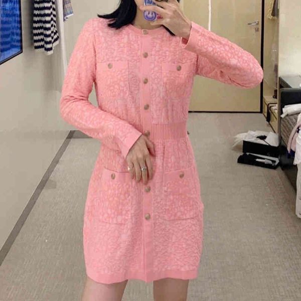 casual dresses early spring small fragrance deep blue mountain camellia knitted slim cardigan temperament long sleeve dress with jenny d1c6, Black;gray
casual dresses early spring small fragrance deep blue mountain camellia knitted slim cardigan temperament long sleeve dress with jenny d1c6, Black;gray