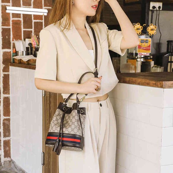 fashion trend new ladies luxury brand designer bag wholesale women's texture 2022 versatile single shoulder handbag
fashion trend new ladies luxury brand designer bag wholesale women's texture 2022 versatile single shoulder handbag