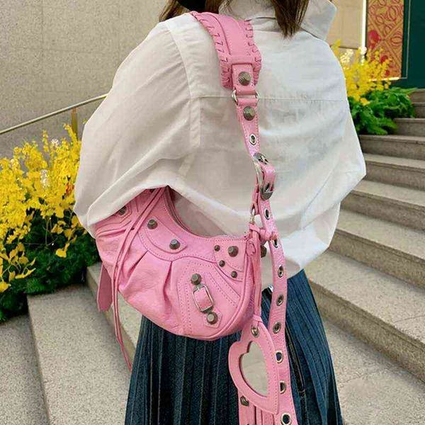 evening bag niche design shoulder bag half moon fold rivet armpit new winter leather clutch handbags 20220607
evening bag niche design shoulder bag half moon fold rivet armpit new winter leather clutch handbags 20220607