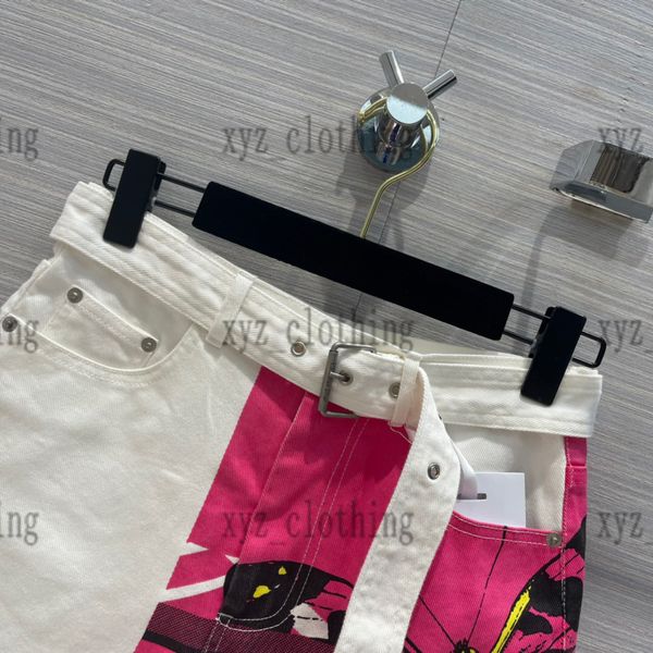 white jeans hihg-end 2022ss summer shorts brand designer womens short pants fashion high-end female trousers for women size sml, White;black
white jeans hihg-end 2022ss summer shorts brand designer womens short pants fashion high-end female trousers for women size sml, White;black