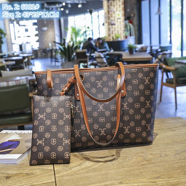 wholesale ladies shoulder bags 2 styles large-capacity leather leisure shopping backpack multi-layer two-piece fashion tote bag classic lett
wholesale ladies shoulder bags 2 styles large-capacity leather leisure shopping backpack multi-layer two-piece fashion tote bag classic lett