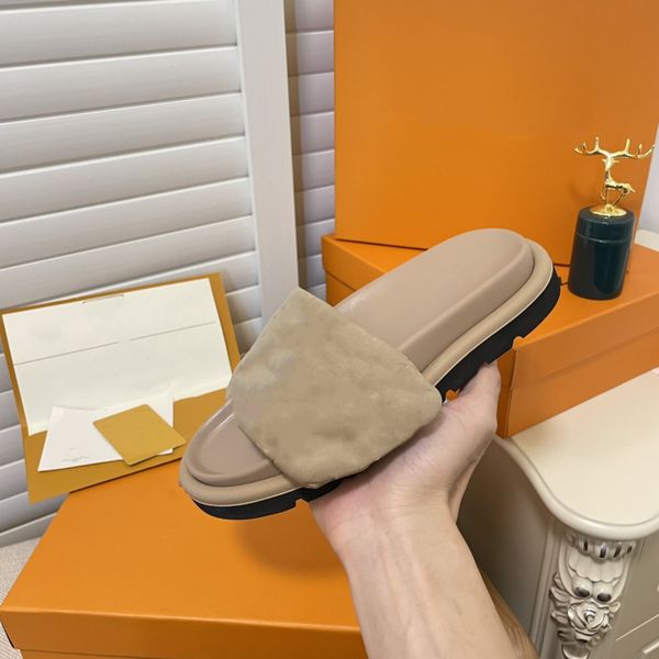designers smooth calfkin mens womens sandals luxurious beach slide flat mules slippers leather flip flops 35-44, Black
designers smooth calfkin mens womens sandals luxurious beach slide flat mules slippers leather flip flops 35-44, Black