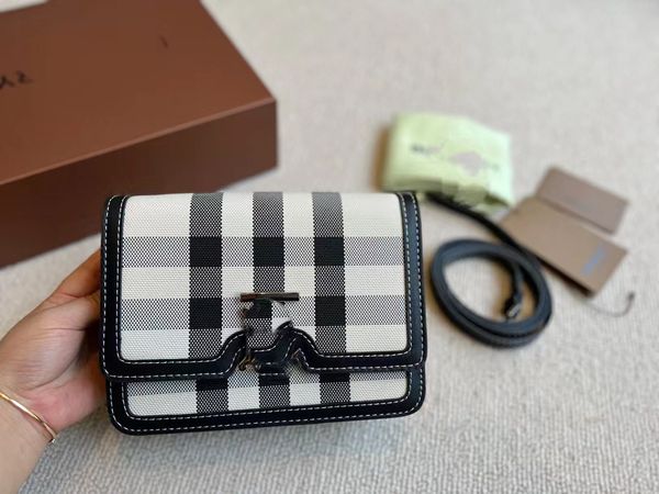 bur shoulder bags fashion bags luxurys totes purse handbags crossbody backpack designer classic high quality
bur shoulder bags fashion bags luxurys totes purse handbags crossbody backpack designer classic high quality