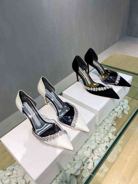slippers high version aw king pointed hollow transparent high-heeled shoes women's thin heel color matching single, Black
slippers high version aw king pointed hollow transparent high-heeled shoes women's thin heel color matching single, Black
