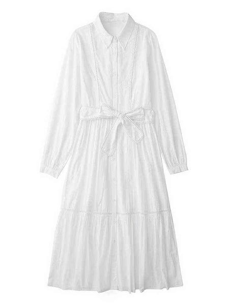 2022 women fashion cotton embroidered dress with belt elegant ladies long sleeve single breasted lapel mid length dress l220714, Black;gray
2022 women fashion cotton embroidered dress with belt elegant ladies long sleeve single breasted lapel mid length dress l220714, Black;gray