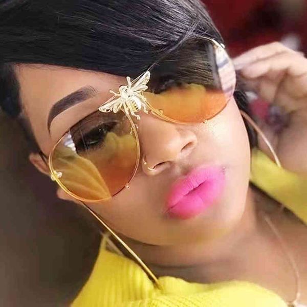 little bee big frame toad mirror 2022 new decorative ins sunglass women's fashion sunglass trend, White;black
little bee big frame toad mirror 2022 new decorative ins sunglass women's fashion sunglass trend, White;black
