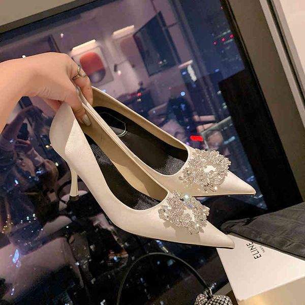 slippers french high-heeled shoes women's spring design sense of minority white snowflake buckle thin heel pointed single, Black
slippers french high-heeled shoes women's spring design sense of minority white snowflake buckle thin heel pointed single, Black