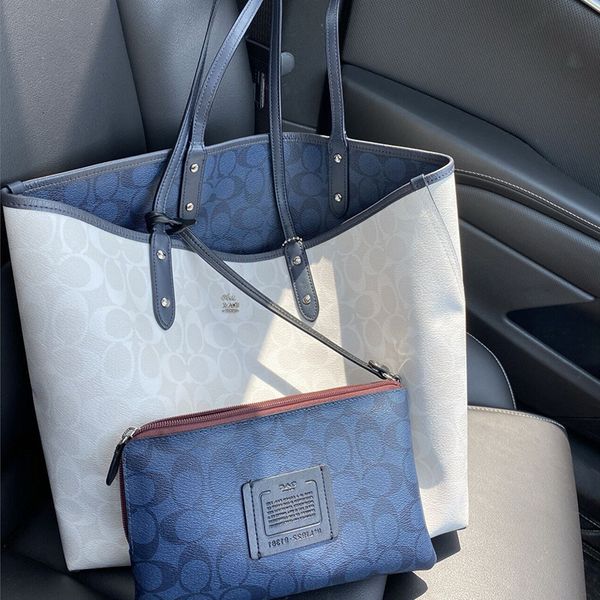designer bags 2022 new women's classic double-sided mother and son shopping old flower coating portable single shoulder tote
designer bags 2022 new women's classic double-sided mother and son shopping old flower coating portable single shoulder tote