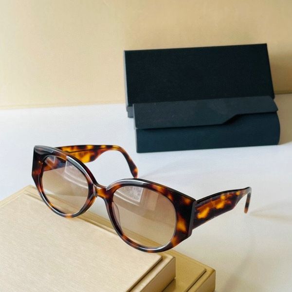 2022 women men sunglasses black orange leopard print width plank frame oval brown lenses available with box, White;black
2022 women men sunglasses black orange leopard print width plank frame oval brown lenses available with box, White;black