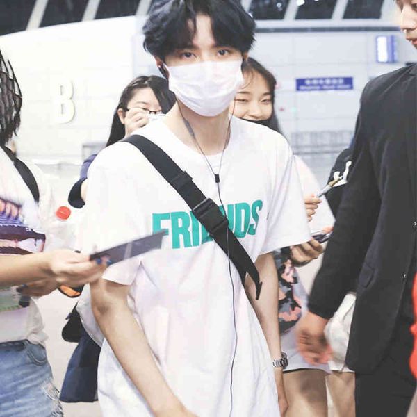 brand t shirt wang yibo's same t-shirt short sleeve men's v and lone summer pure cotton tide brand fashion ins star surr, White;black
brand t shirt wang yibo's same t-shirt short sleeve men's v and lone summer pure cotton tide brand fashion ins star surr, White;black