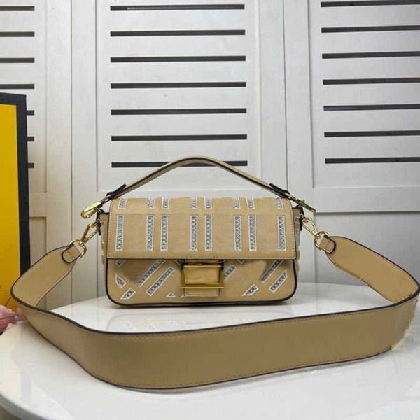 shoulder bags lady fen designer crossbody women plaid chain belt inclined flap handbag real cowhide leather purse embroidery wallet
shoulder bags lady fen designer crossbody women plaid chain belt inclined flap handbag real cowhide leather purse embroidery wallet