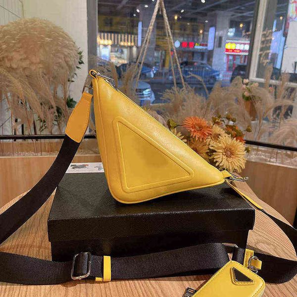 designer handbag purse tote bag luxury shoulder bags triangle fashion brand genuine leather different size women's letter handbags 8krd
designer handbag purse tote bag luxury shoulder bags triangle fashion brand genuine leather different size women's letter handbags 8krd