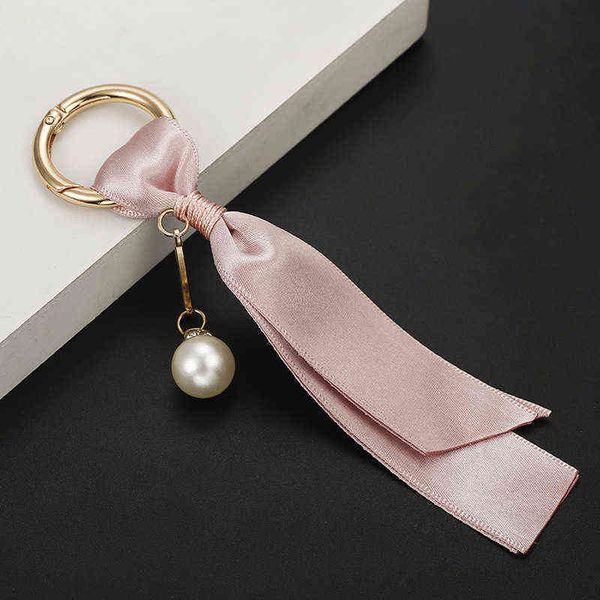 1pc handmade fashion women's bag jewelry pendant car key ring pearls detachable korean ribbon diy accessories silk keychain gift y22072, Silver
1pc handmade fashion women's bag jewelry pendant car key ring pearls detachable korean ribbon diy accessories silk keychain gift y22072, Silver