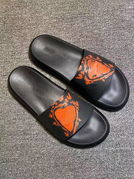 2022 fashion slide sandals slippers for men women with original box designer beach flip flops slipper quality, Black
2022 fashion slide sandals slippers for men women with original box designer beach flip flops slipper quality, Black