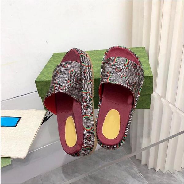 2022 newset classic slippers woman strawberry beach thick bottom shoes platform alphabet lady sandals leather high heel slippers size 35-42, Black
2022 newset classic slippers woman strawberry beach thick bottom shoes platform alphabet lady sandals leather high heel slippers size 35-42, Black