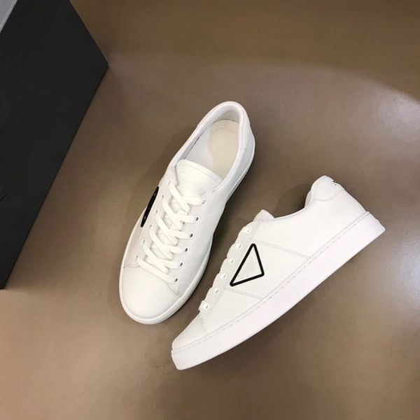 casual shoes designer men's flat casual shoes classic pra graphics solid color black leather sneakers soft and comfortable lace-up roun
casual shoes designer men's flat casual shoes classic pra graphics solid color black leather sneakers soft and comfortable lace-up roun