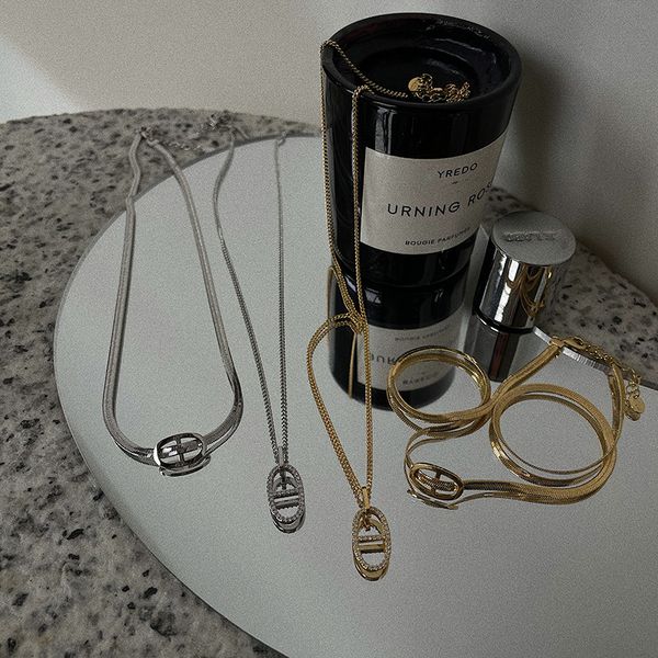 2022 light luxury pig nose buckle design pendant necklace superimposed wearing diamond-encrusted gold-plated all-match gift for friends and, Silver
2022 light luxury pig nose buckle design pendant necklace superimposed wearing diamond-encrusted gold-plated all-match gift for friends and, Silver