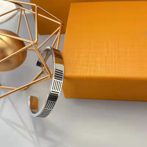 love mens luxe fashion bangle v bracelet designer for woman charm rise gold womens friendship cuff adjustable bracelets man designers jewelr, Black
love mens luxe fashion bangle v bracelet designer for woman charm rise gold womens friendship cuff adjustable bracelets man designers jewelr, Black