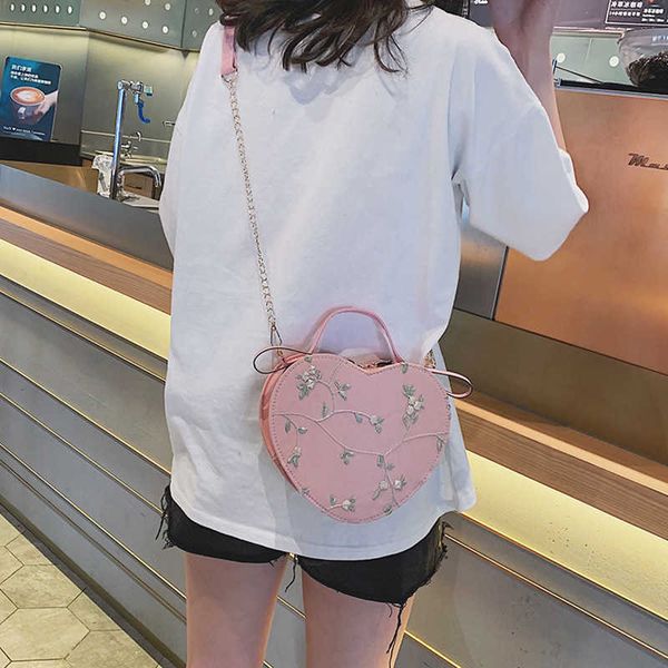 heart shaped messenger bag women 2022 new fashion korean leather chain bag lady retro handbags girls sweet flowers shoulder bags
heart shaped messenger bag women 2022 new fashion korean leather chain bag lady retro handbags girls sweet flowers shoulder bags