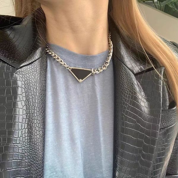luxurys sale pendant necklaces fashion for man woman inverted triangle letter designers brand jewelry mens womens trendy personality clavicl, Silver
luxurys sale pendant necklaces fashion for man woman inverted triangle letter designers brand jewelry mens womens trendy personality clavicl, Silver