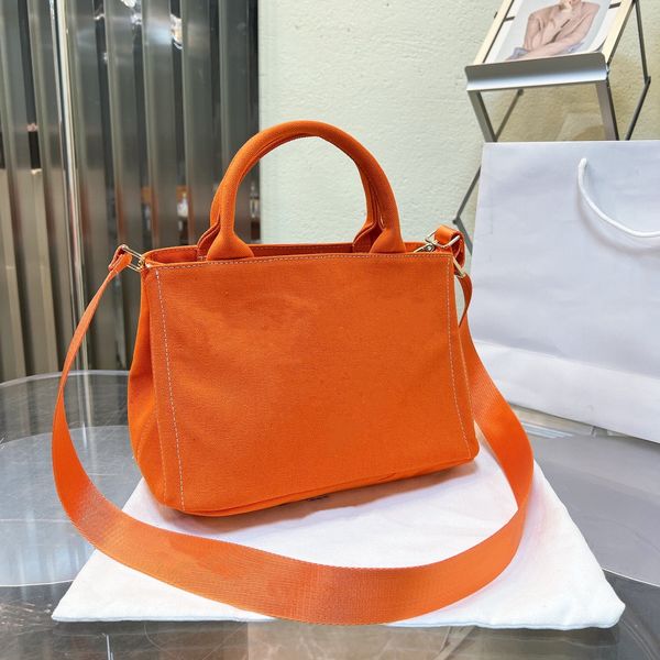 wholesale high capacity ladies casual shopping bag crossbody purse luxury designers fashion canvas handbag letter black nylon removable shou
wholesale high capacity ladies casual shopping bag crossbody purse luxury designers fashion canvas handbag letter black nylon removable shou